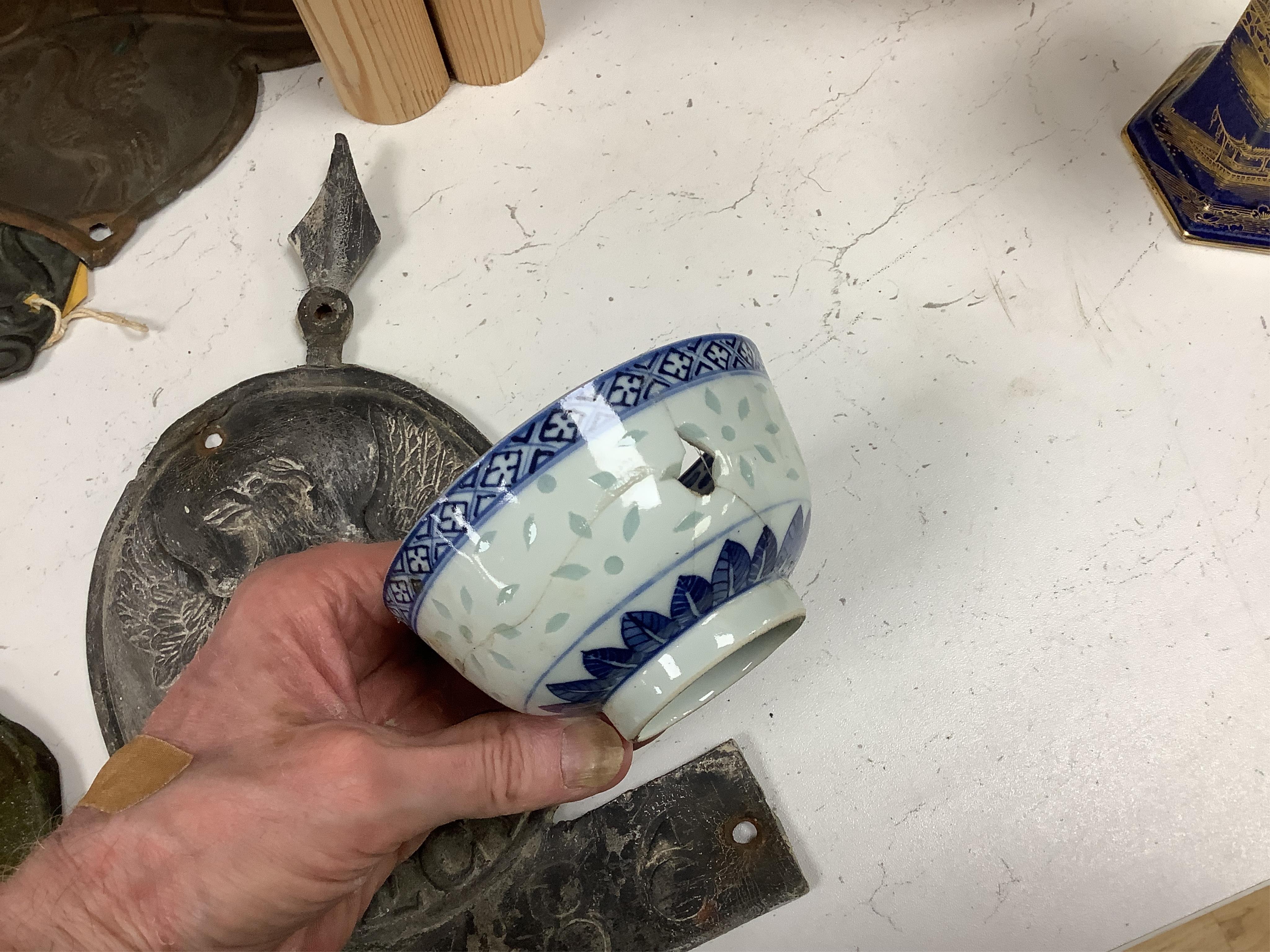 A small group of Chinese ceramics, 19th century and later